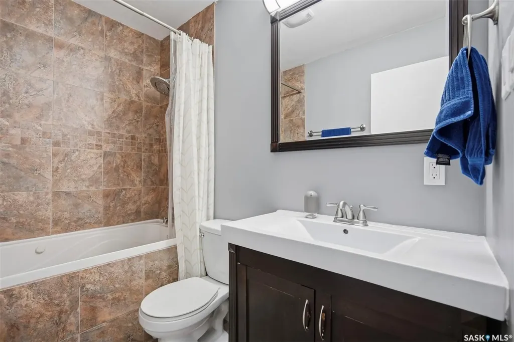 23 Nicholson Place Saskatoon SK S7L 5G7