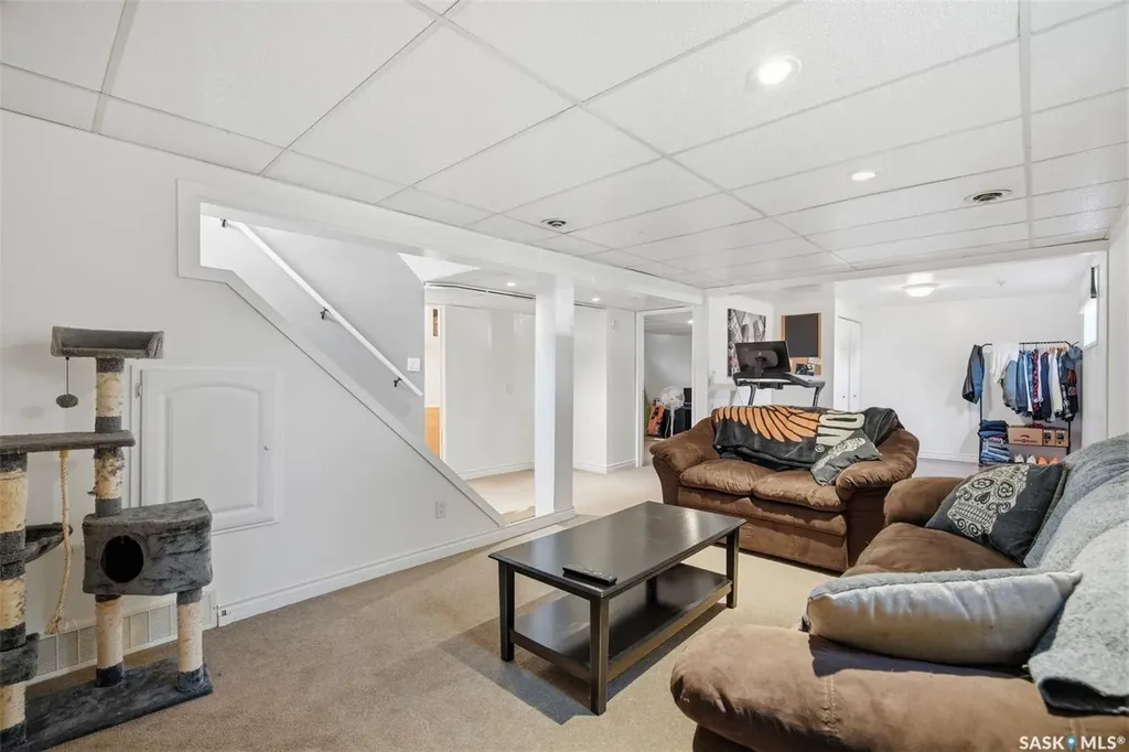 23 Nicholson Place Saskatoon SK S7L 5G7