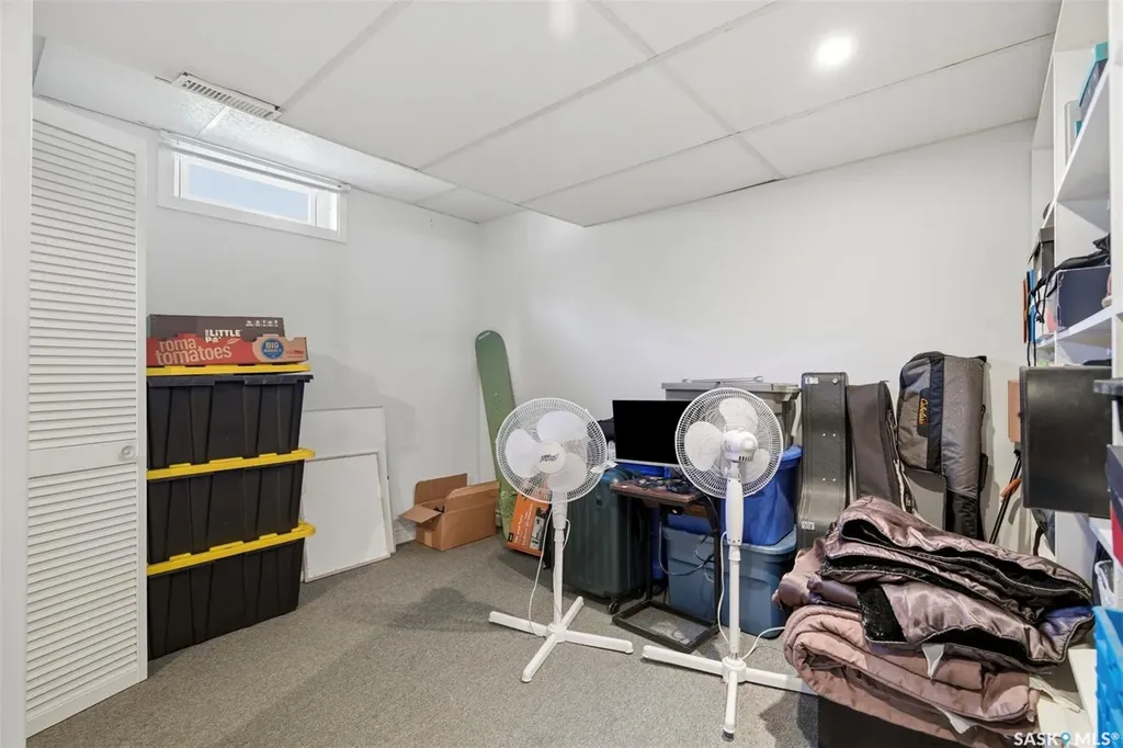 23 Nicholson Place Saskatoon SK S7L 5G7