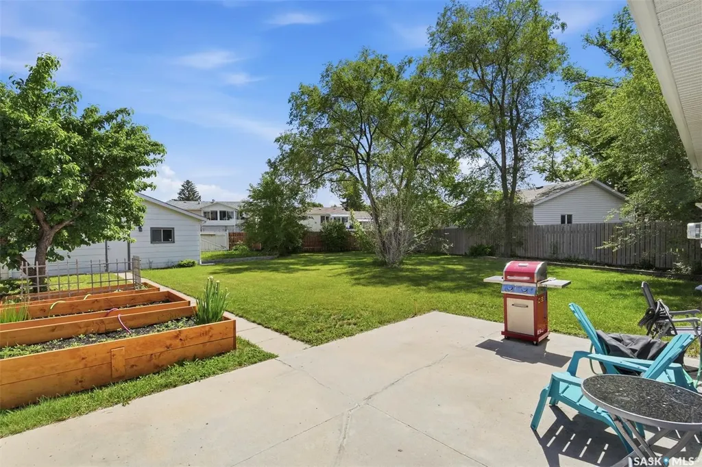 23 Nicholson Place Saskatoon SK S7L 5G7