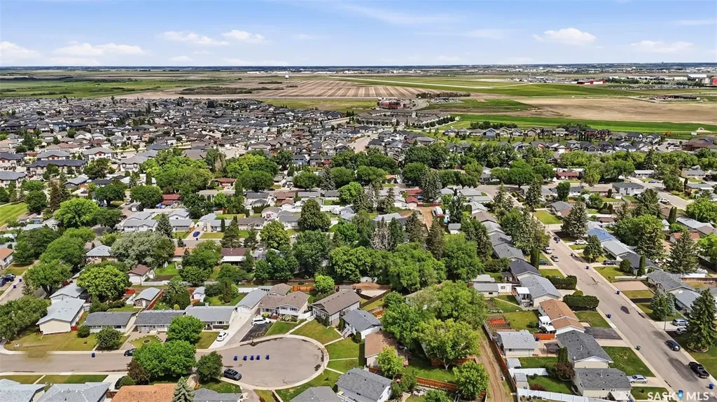 23 Nicholson Place Saskatoon SK S7L 5G7