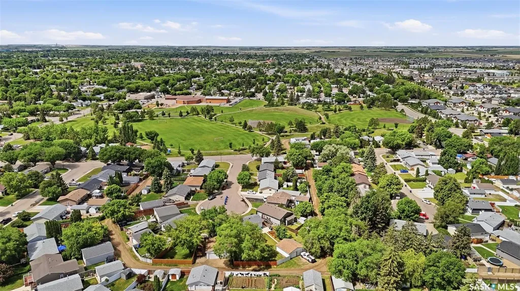 23 Nicholson Place Saskatoon SK S7L 5G7