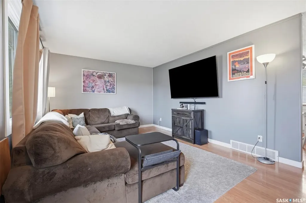 23 Nicholson Place Saskatoon SK S7L 5G7