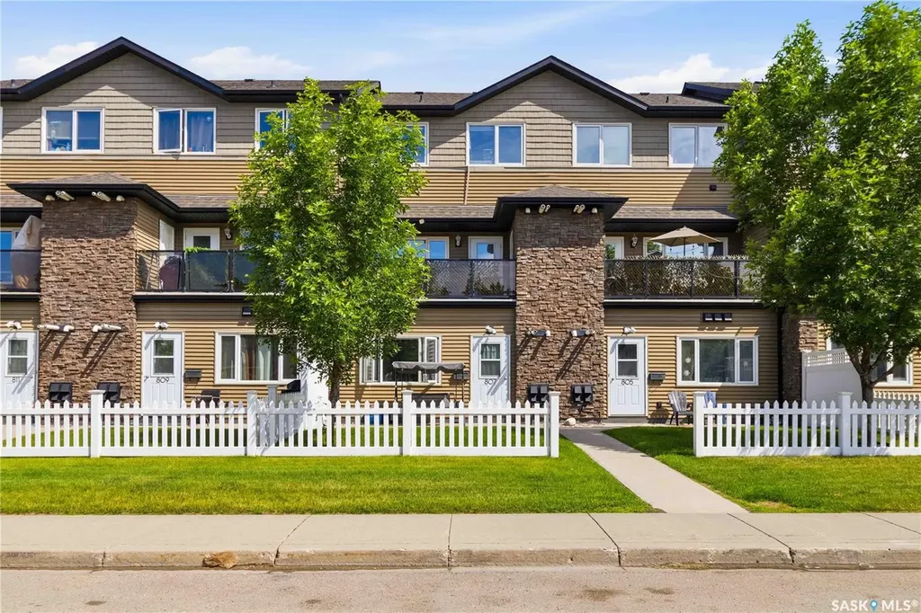 110 Shillington Crescent Saskatoon SK S7M 3Z8