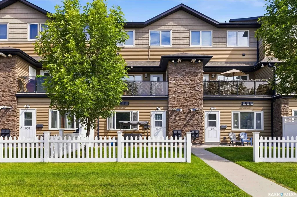 110 Shillington Crescent Saskatoon SK S7M 3Z8