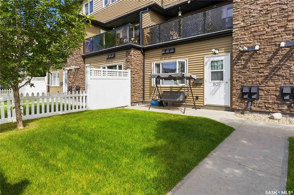110 Shillington Crescent Saskatoon SK S7M 3Z8