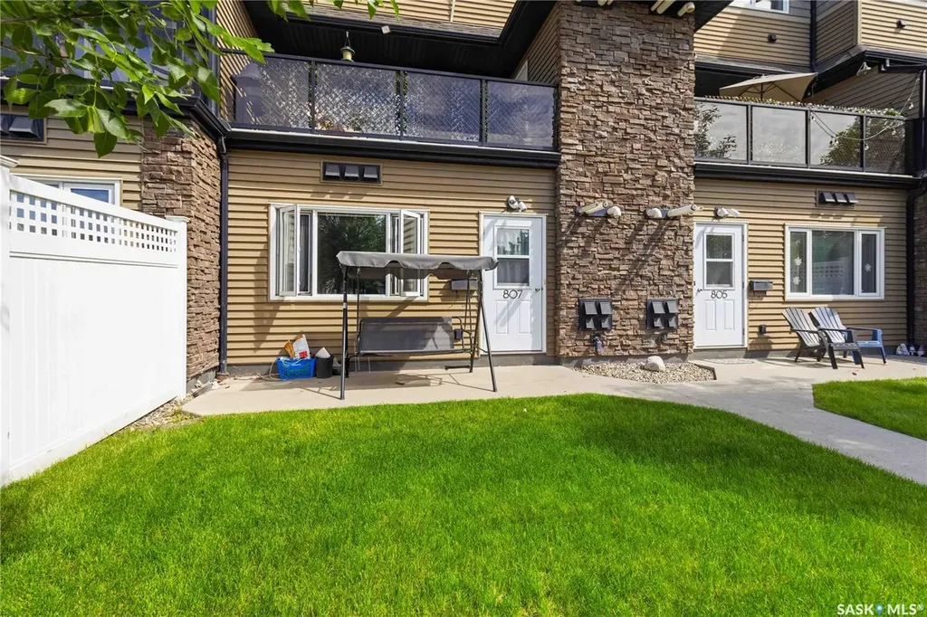 110 Shillington Crescent Saskatoon SK S7M 3Z8
