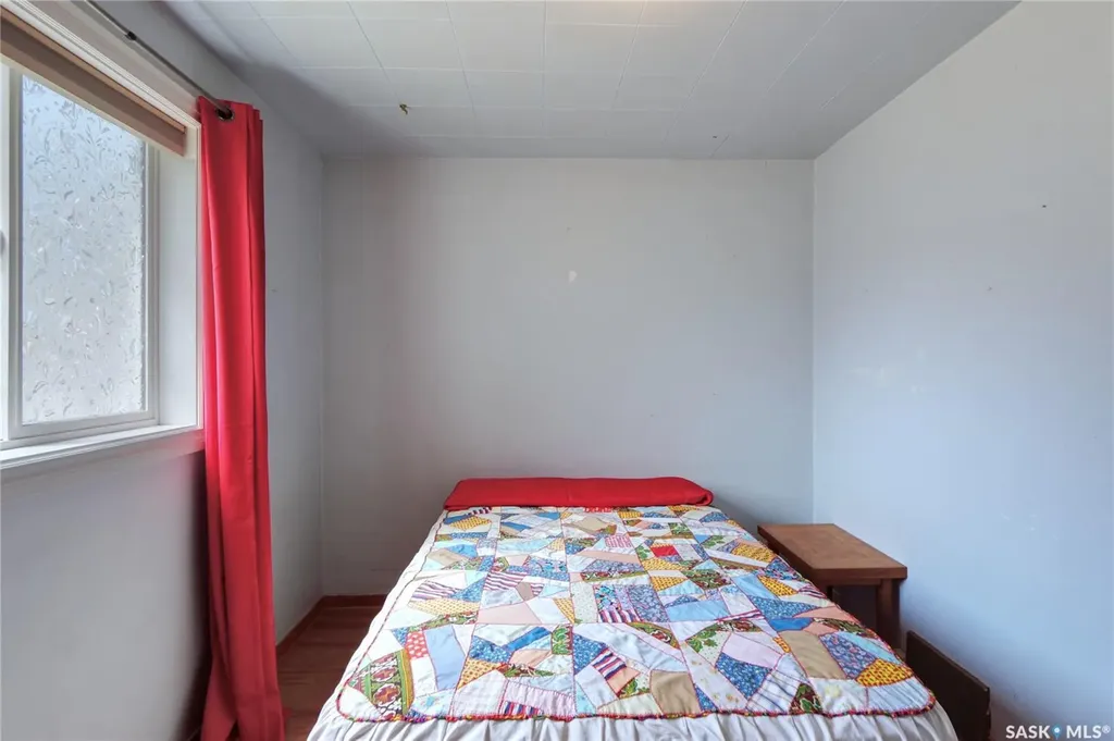 460 Iroquois Street W Moose Jaw SK S6H 5B3