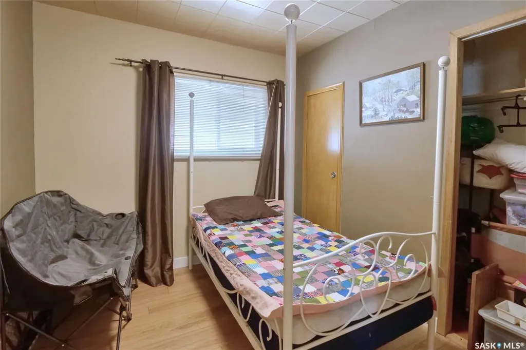 460 Iroquois Street W Moose Jaw SK S6H 5B3