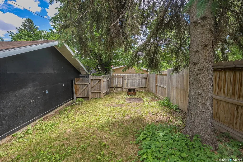 621 Bedford Road Saskatoon SK S7L 0E9