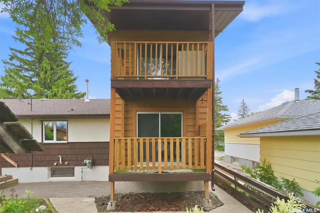 2406 Clarence Avenue S Saskatoon SK S7J 1M1