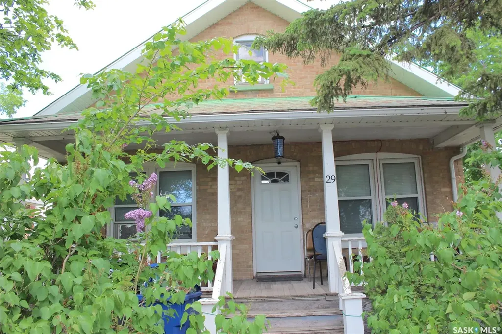 29 Myrtle Avenue Yorkton SK S3N 1P6