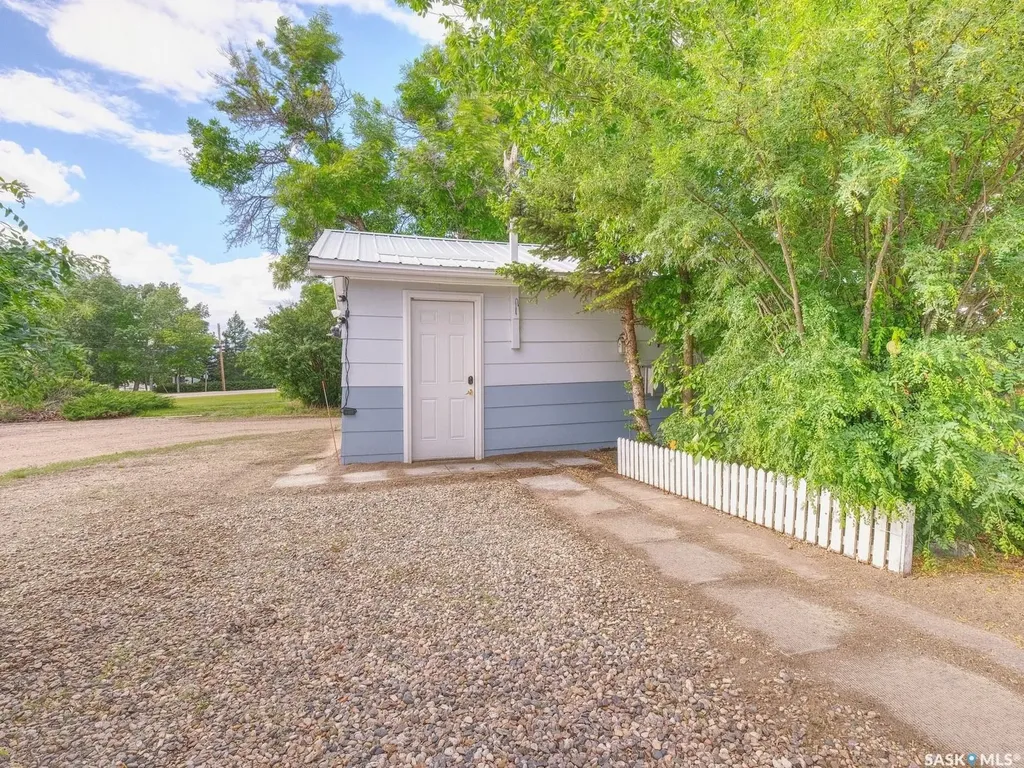 125 5th Avenue W Rosetown SK S0L 2V0