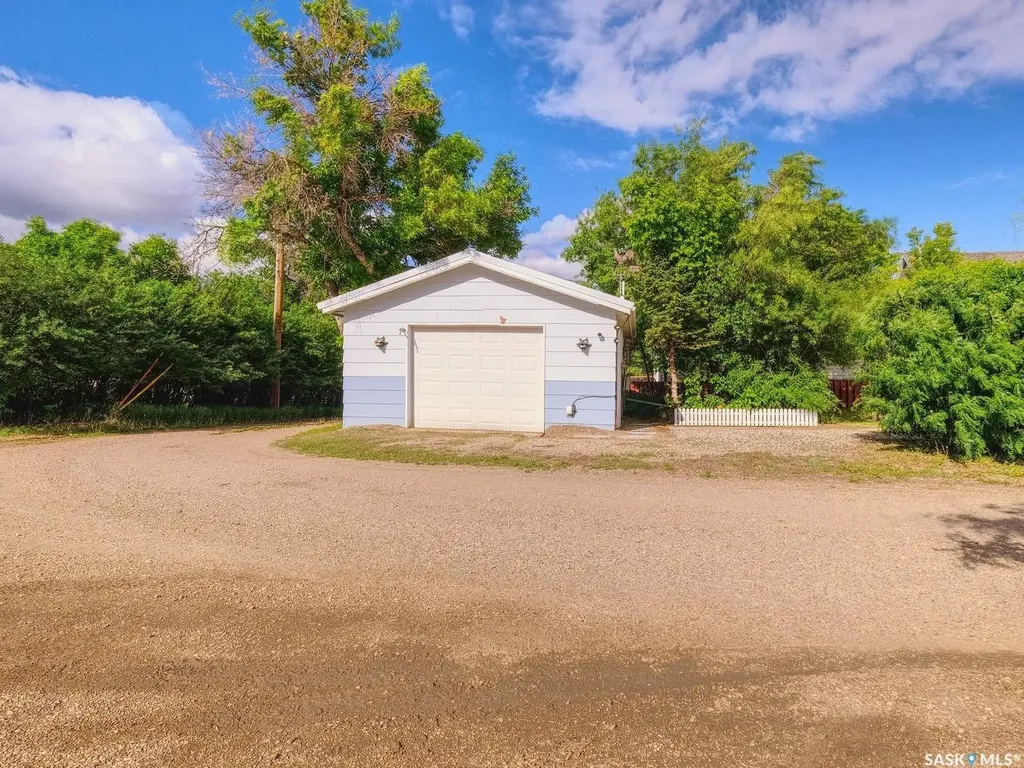 125 5th Avenue W Rosetown SK S0L 2V0