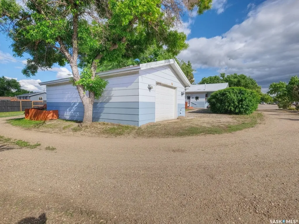 125 5th Avenue W Rosetown SK S0L 2V0