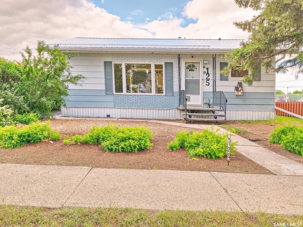 125 5th Avenue W Rosetown SK S0L 2V0