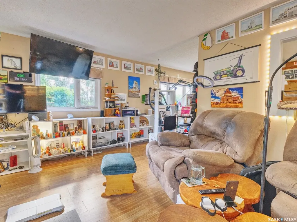 125 5th Avenue W Rosetown SK S0L 2V0