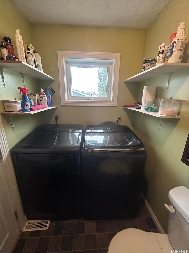 500 Willow Bay Estevan SK S4A 2G4