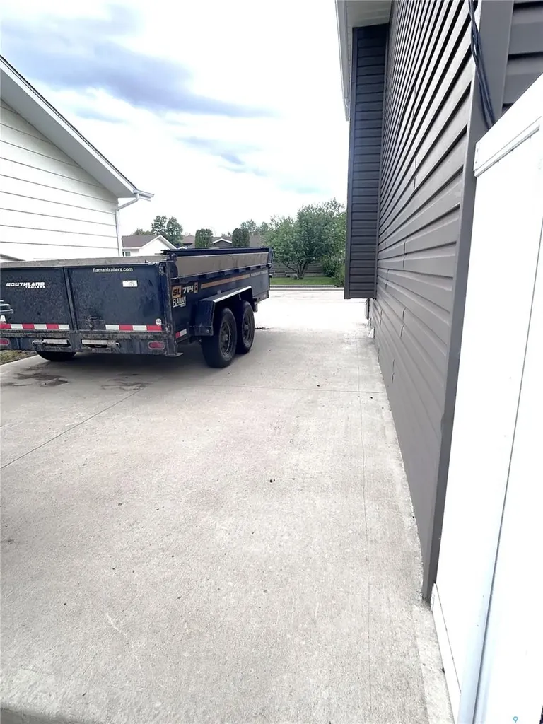 500 Willow Bay Estevan SK S4A 2G4