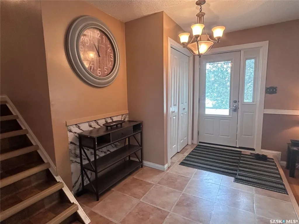 500 Willow Bay Estevan SK S4A 2G4