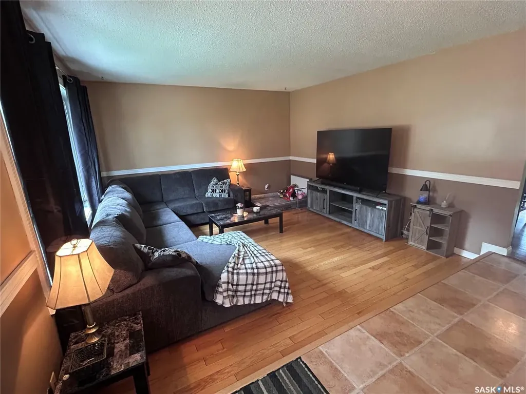 500 Willow Bay Estevan SK S4A 2G4