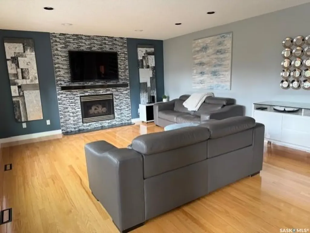 5172 Wascana Vista Place Regina SK S4V 2S3