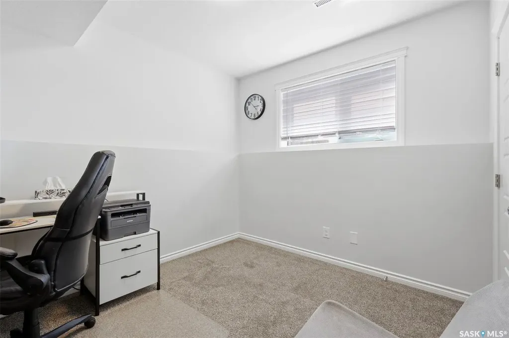 351 Kolynchuk Manor Saskatoon SK S7T 0W3