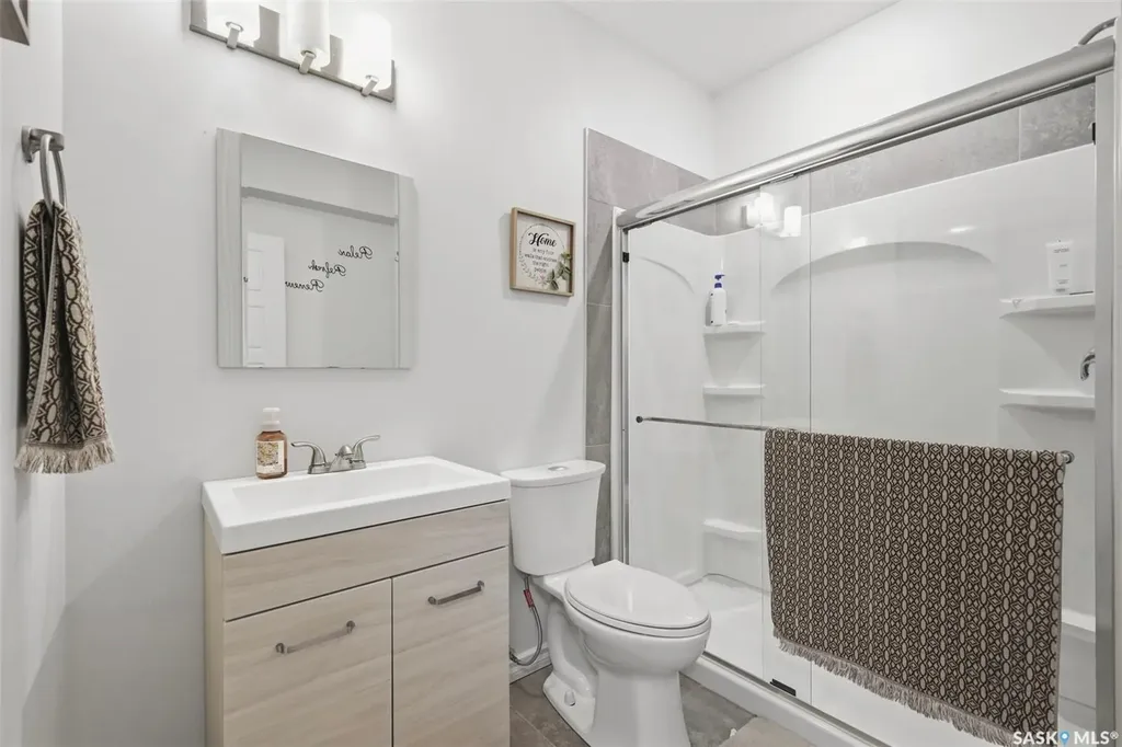 351 Kolynchuk Manor Saskatoon SK S7T 0W3