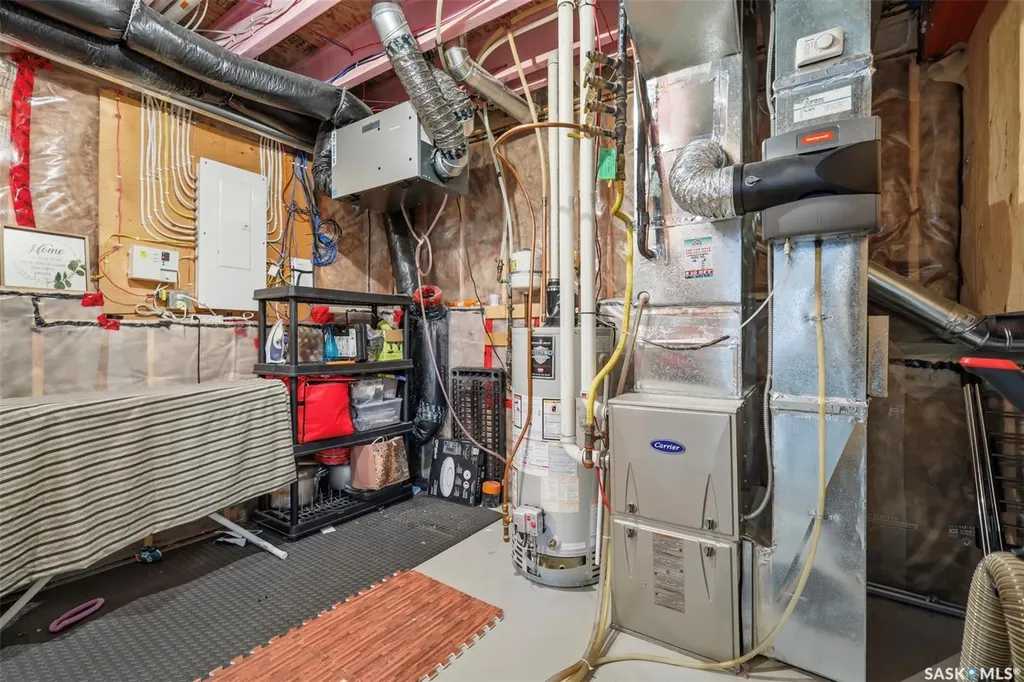 351 Kolynchuk Manor Saskatoon SK S7T 0W3