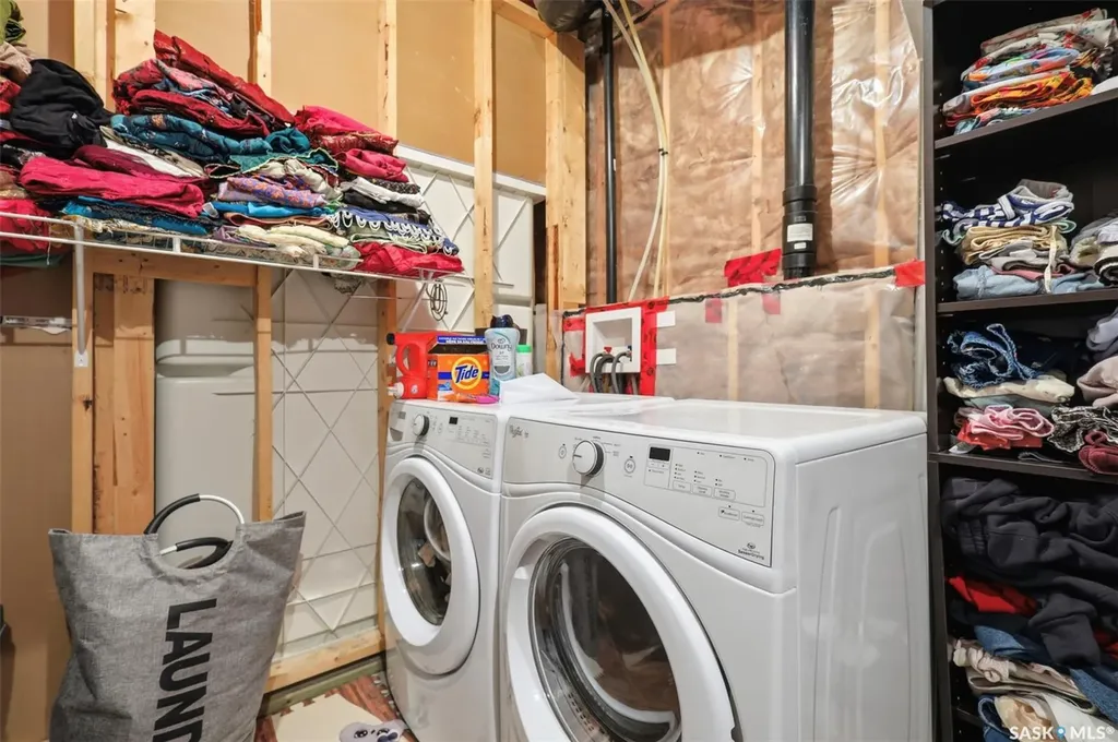 351 Kolynchuk Manor Saskatoon SK S7T 0W3