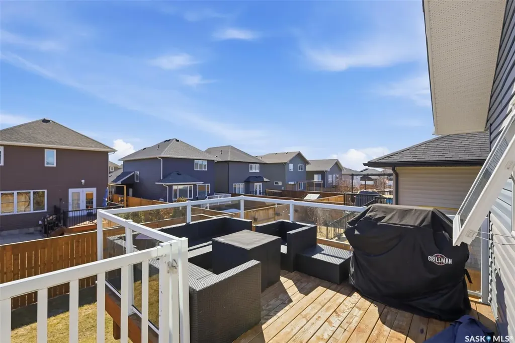 351 Kolynchuk Manor Saskatoon SK S7T 0W3