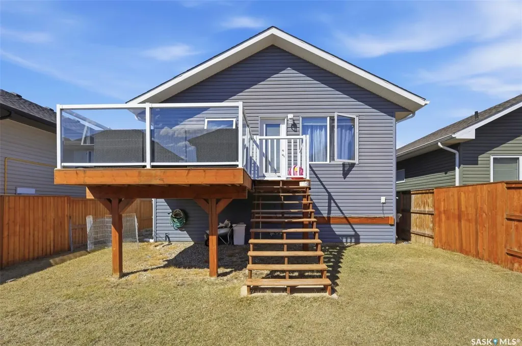 351 Kolynchuk Manor Saskatoon SK S7T 0W3