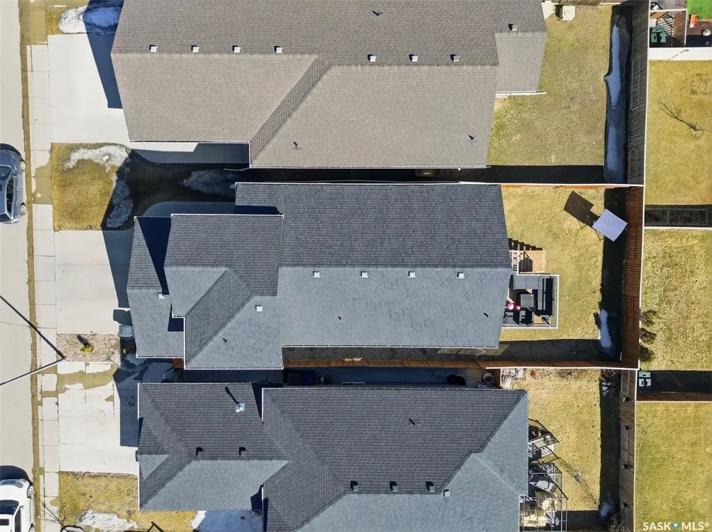 351 Kolynchuk Manor Saskatoon SK S7T 0W3