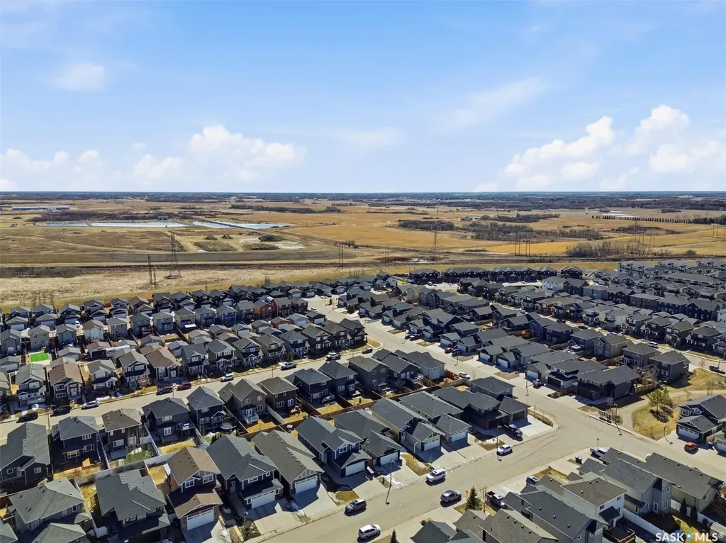 351 Kolynchuk Manor Saskatoon SK S7T 0W3