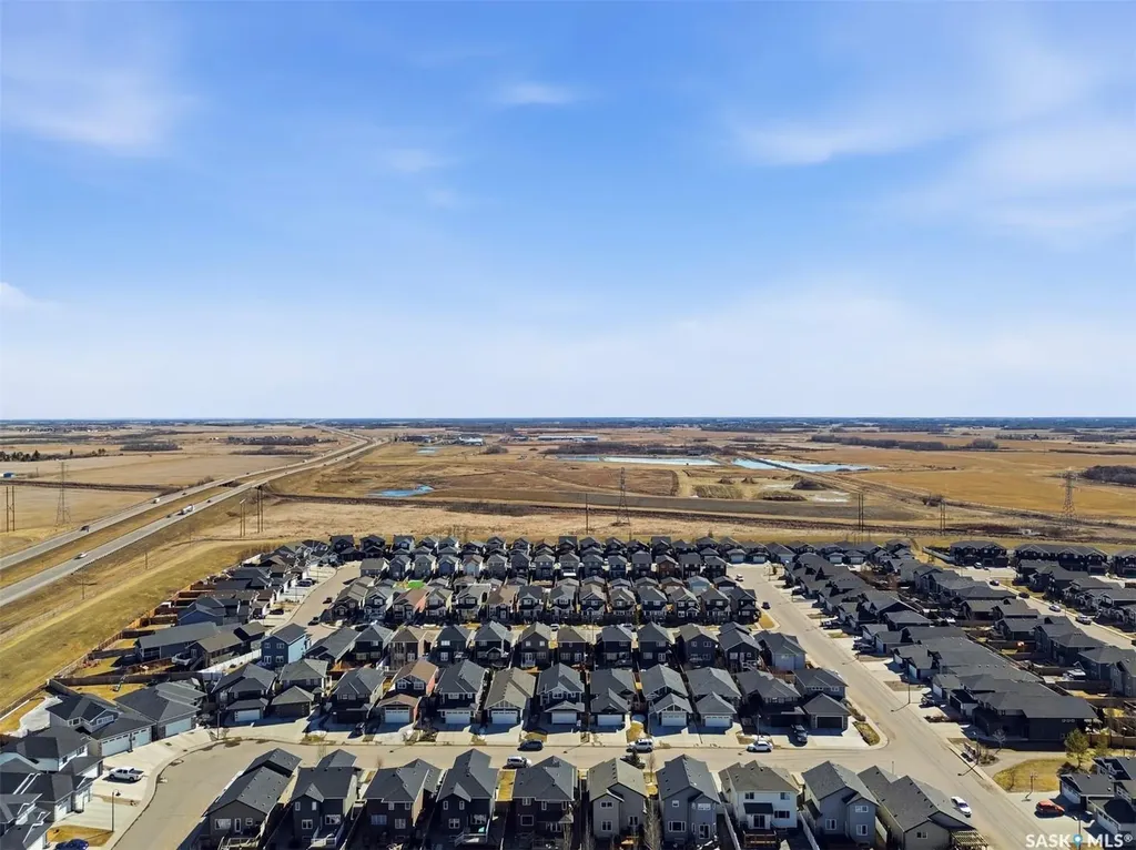 351 Kolynchuk Manor Saskatoon SK S7T 0W3