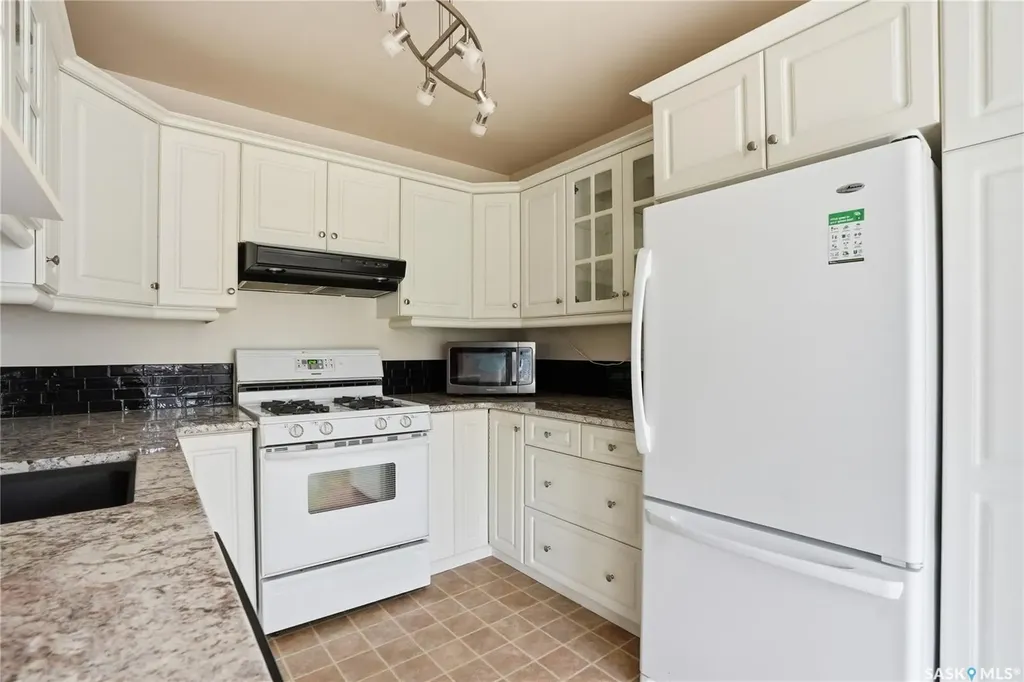 455 Pinehouse Drive Saskatoon SK S7K 5X1