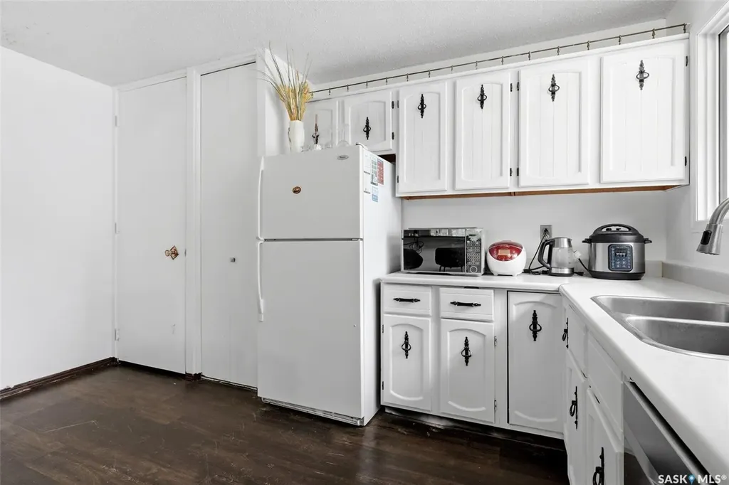 2949 Grant Road Regina SK S4S 5G6