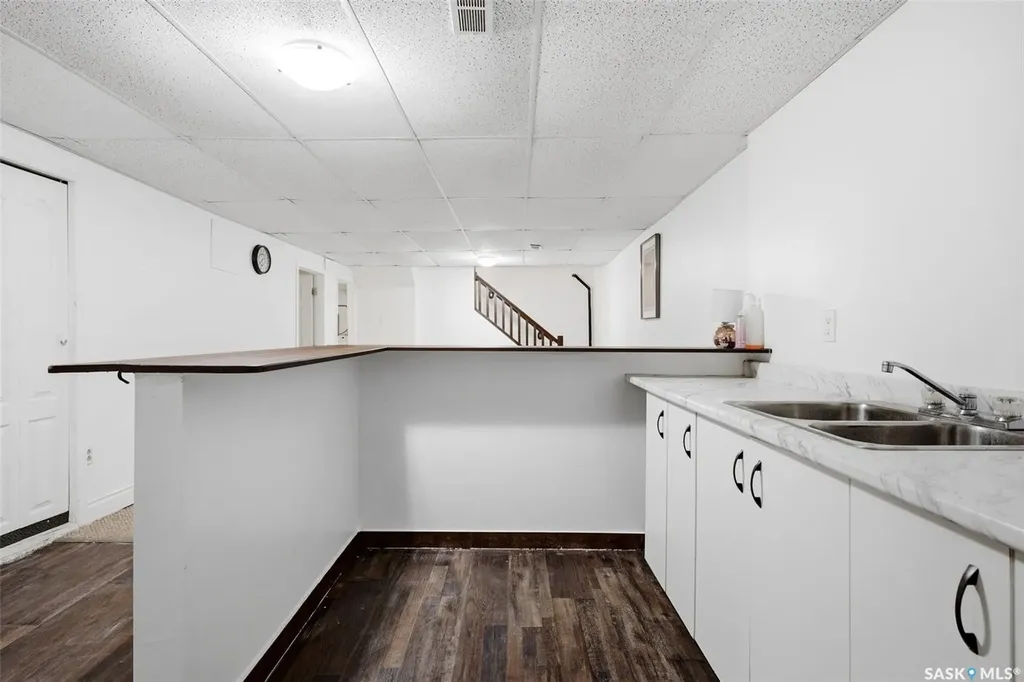 2949 Grant Road Regina SK S4S 5G6