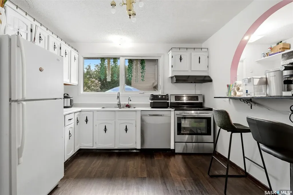 2949 Grant Road Regina SK S4S 5G6