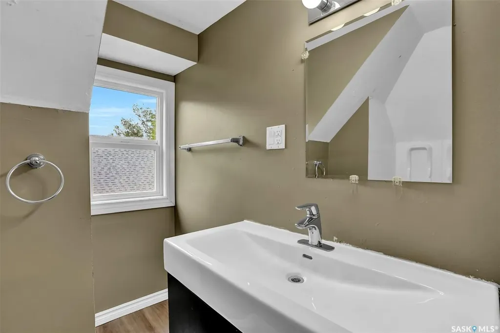 1146 Robinson Street Regina SK S4T 2M9