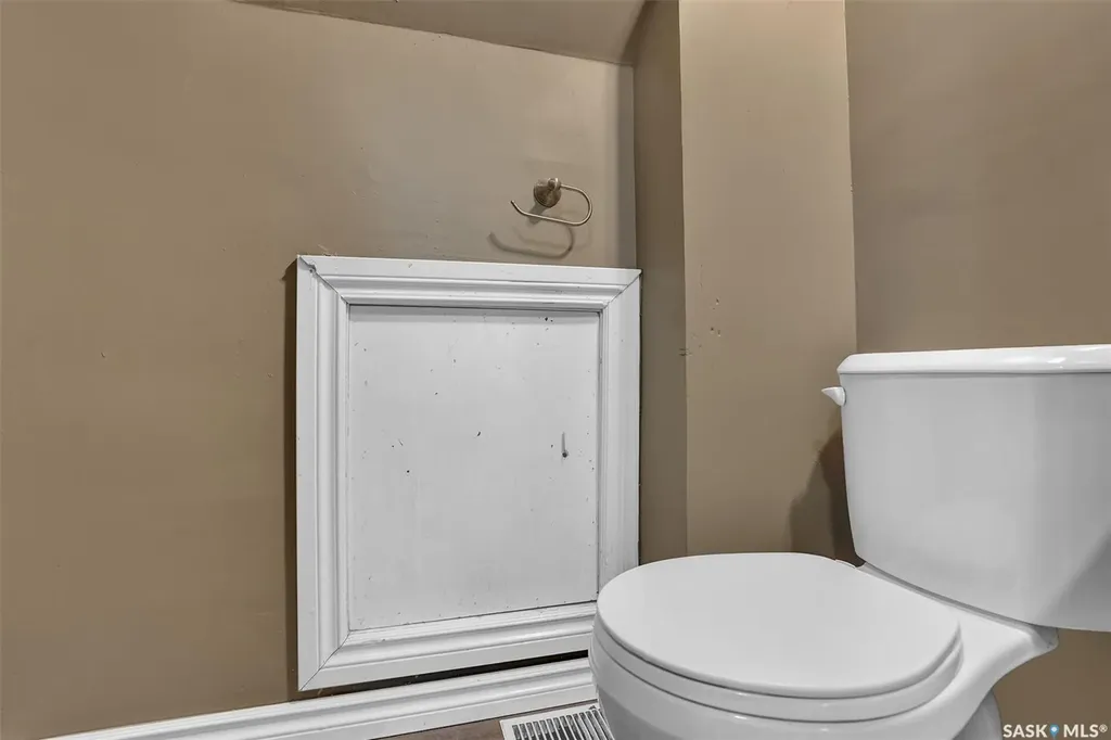 1146 Robinson Street Regina SK S4T 2M9