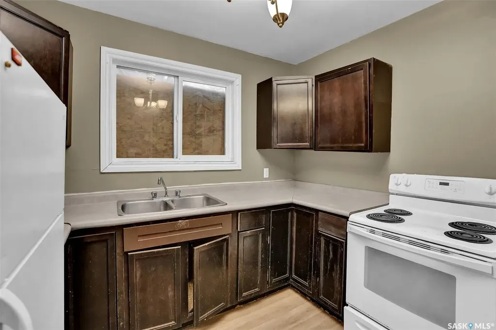 1146 Robinson Street Regina SK S4T 2M9