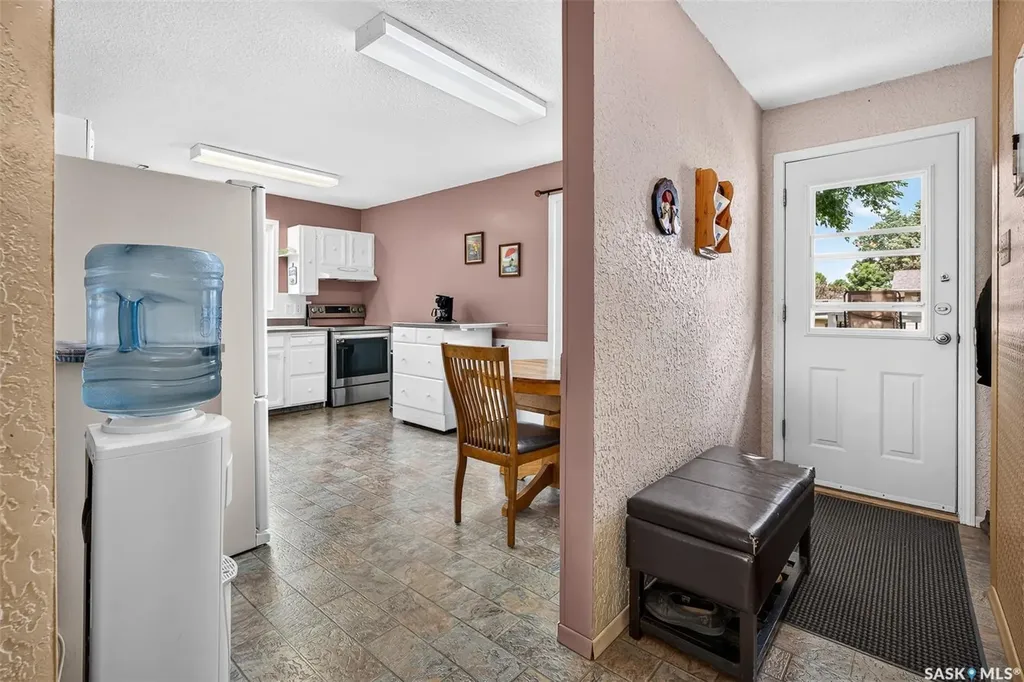 1612 Rutherford Street Moose Jaw SK S6H 7C7