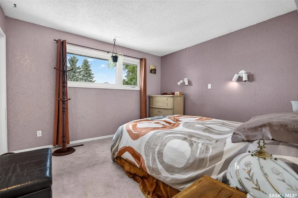 1612 Rutherford Street Moose Jaw SK S6H 7C7