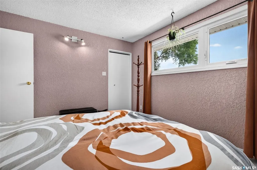 1612 Rutherford Street Moose Jaw SK S6H 7C7