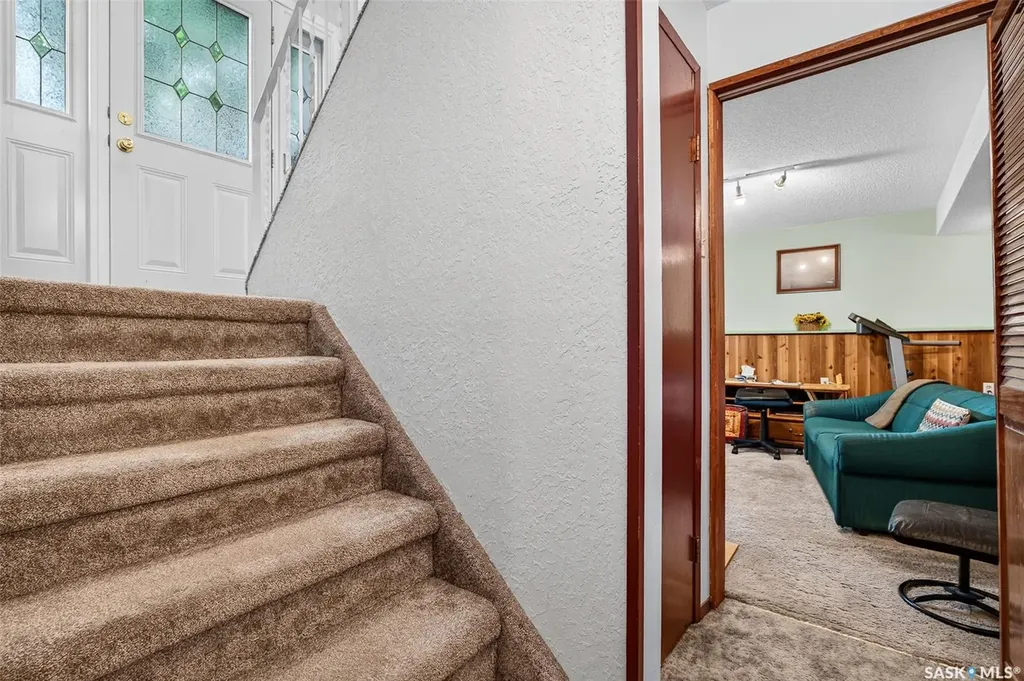 1612 Rutherford Street Moose Jaw SK S6H 7C7