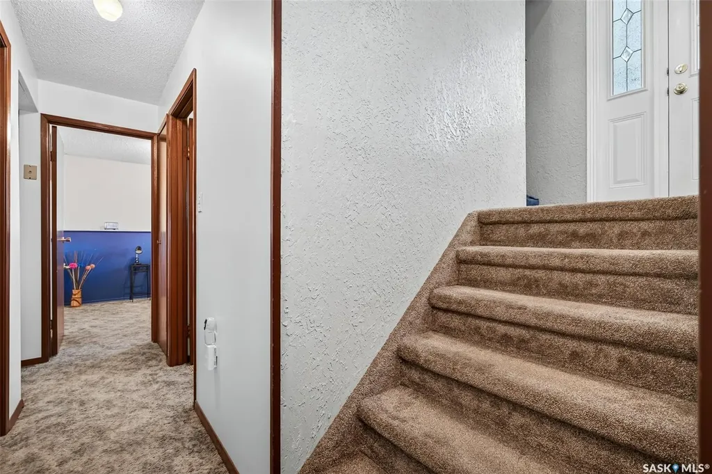 1612 Rutherford Street Moose Jaw SK S6H 7C7