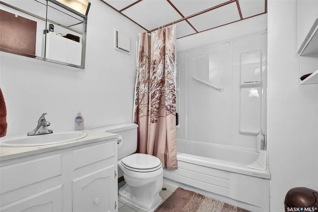 1612 Rutherford Street Moose Jaw SK S6H 7C7