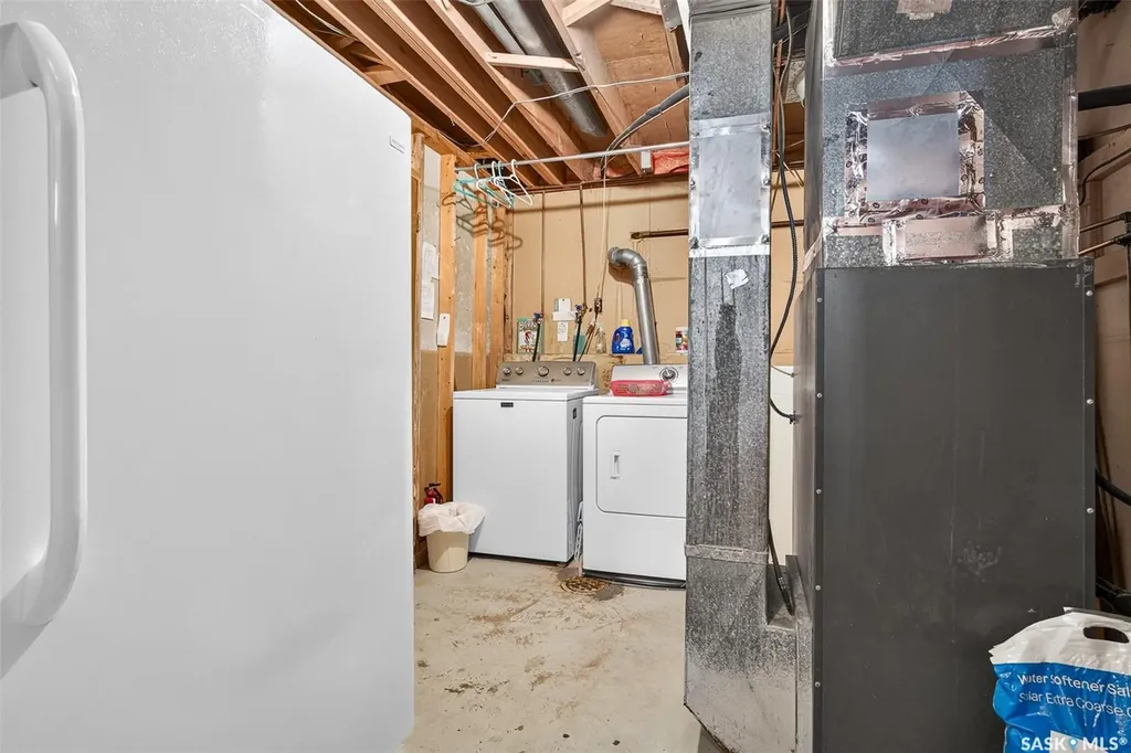 1612 Rutherford Street Moose Jaw SK S6H 7C7