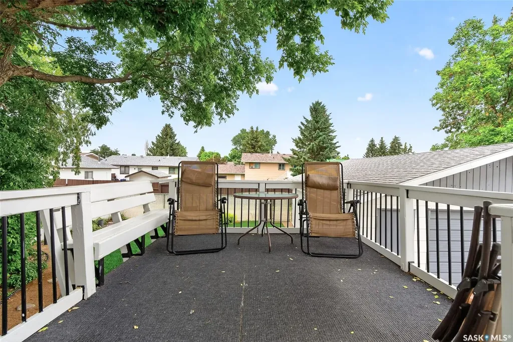 1612 Rutherford Street Moose Jaw SK S6H 7C7